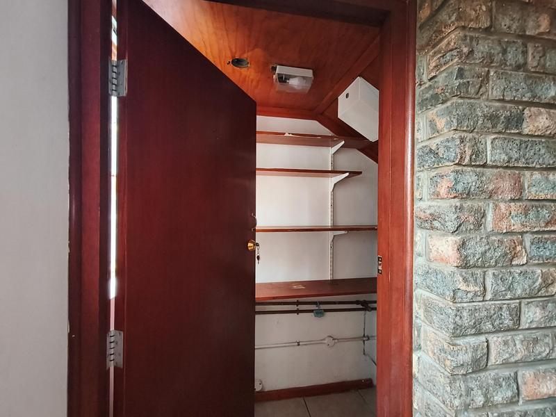 5 Bedroom Property for Sale in Oatlands North Eastern Cape